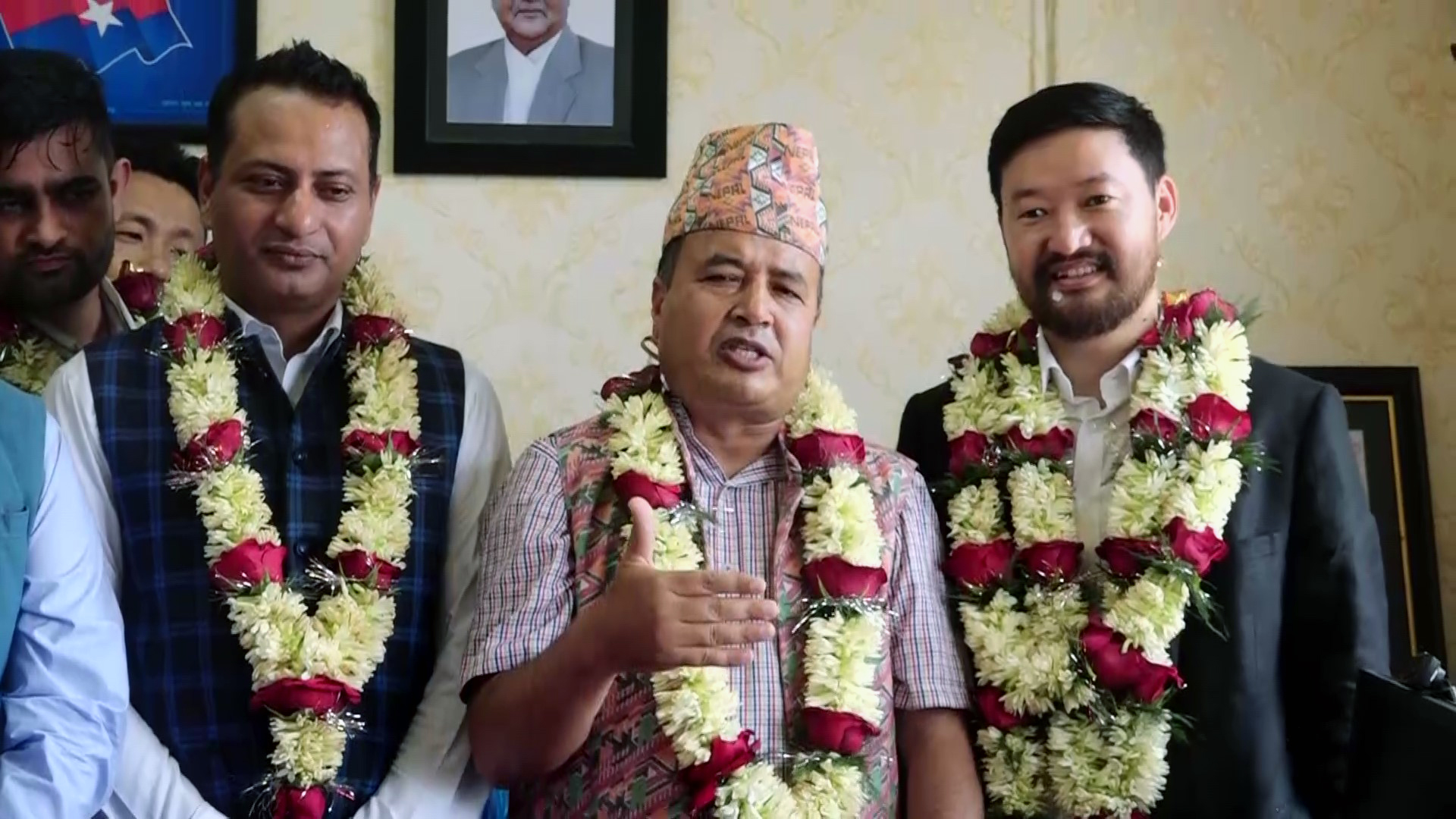 एमालेले बहुमत ल्याउनेगरी क्रियाशील हुन युवासंघलाई बस्नेतकाे निर्देशन